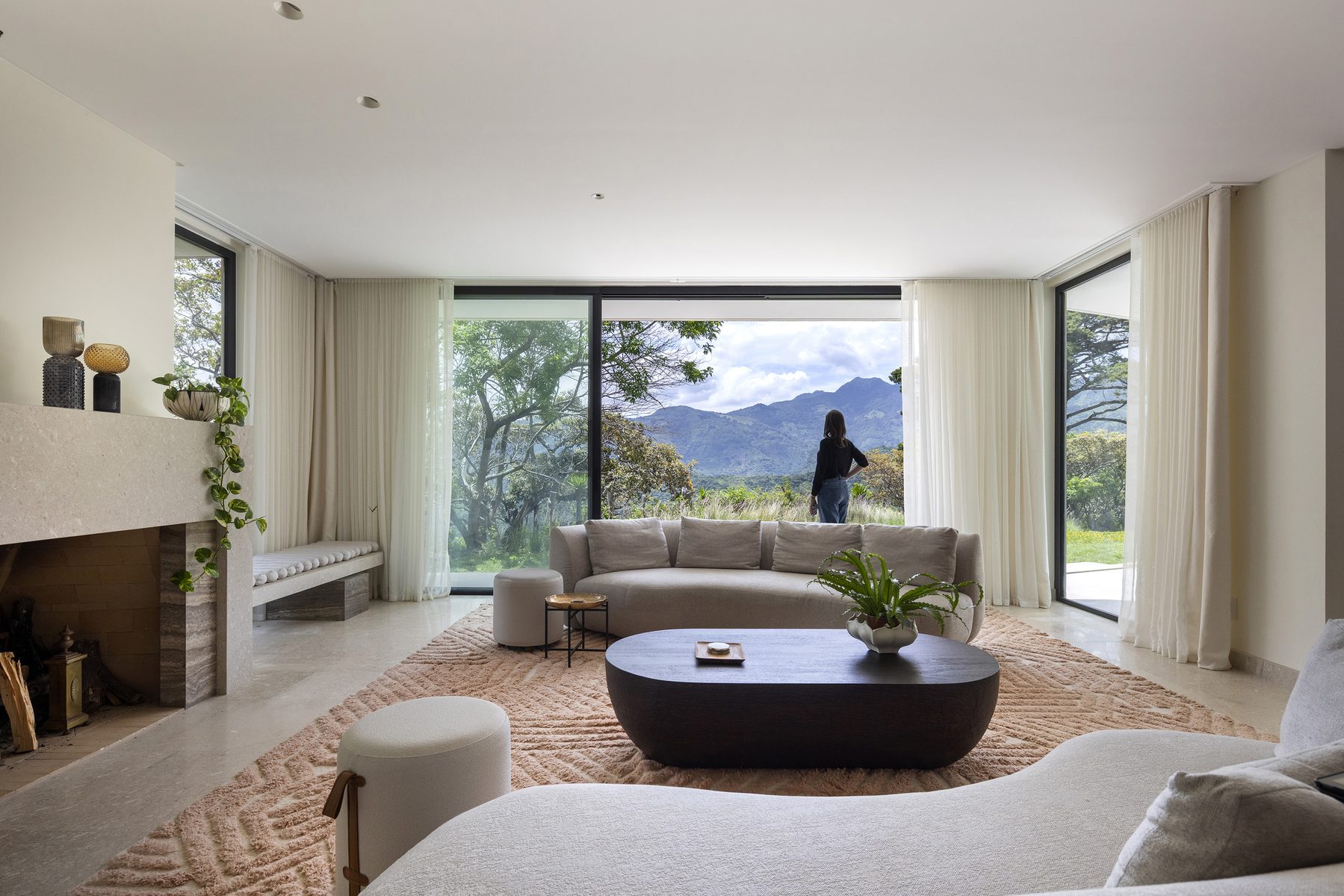Claro del Bosque — residential architecture, Escazú, Costa Rica